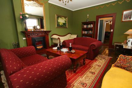 Guest Lounge at The Lodge on Elizabeth Hotel Accommodation Hobart