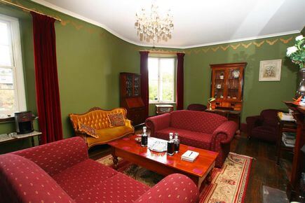 Guest Lounge at The Lodge on Elizabeth Hotel Accommodation Hobart