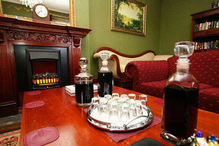 Guest Lounge at The Lodge on Elizabeth Hotel Accommodation Hobart