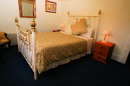 Our Rooms - The Lodge on Elizabeth - Hobart Tasmania