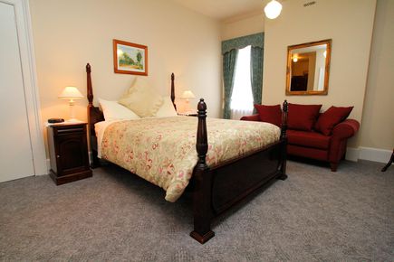 Our Rooms - The Lodge on Elizabeth - Hobart Tasmania