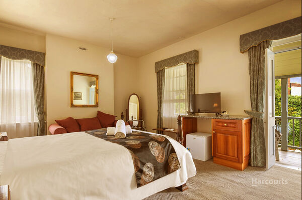 Room 12 to north | Room 12 to north | Spa Room | The Lodge on Elizabeth Hobart Tasmania Accommodation